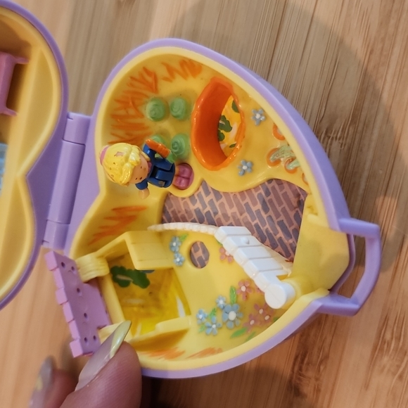 Polly Pocket Pet Parade Pretty Bunnies Vintage 1993 Bluebird Toys - Picture 5 of 7